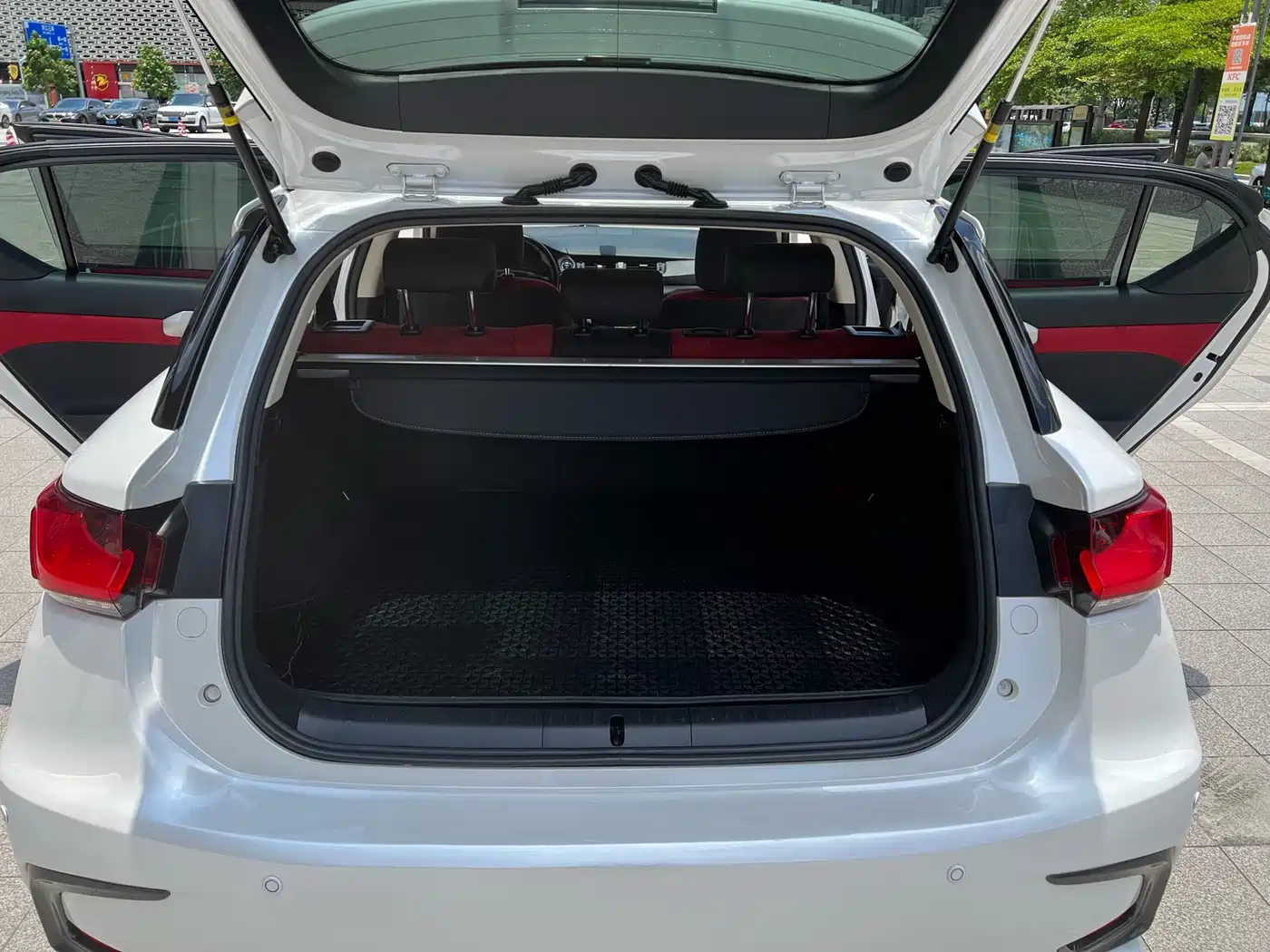 Lexus CT 2019 2017 CT200h Elite Edition Monochrome China V