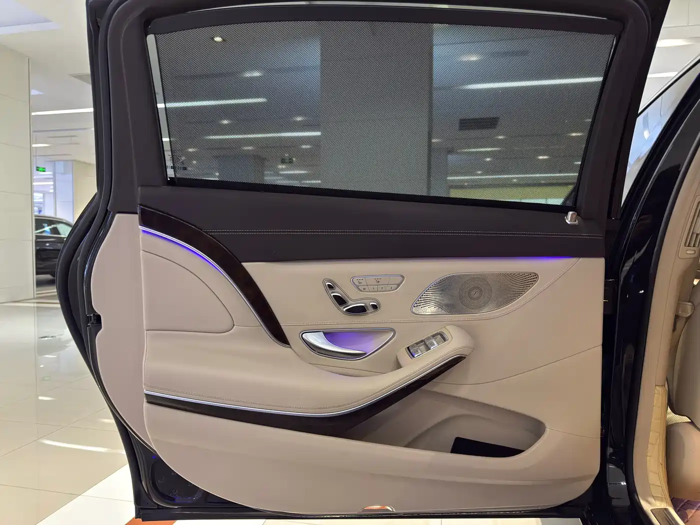 Mercedes-Benz Maybach S-Class 2015 S 400 4MATIC фото 14