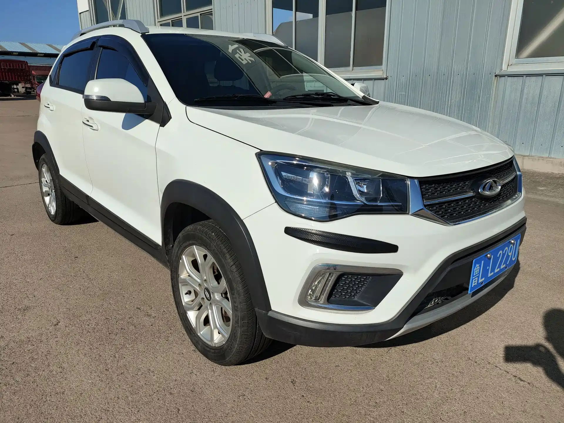 Photo 3 - Chery Tiggo 3x
