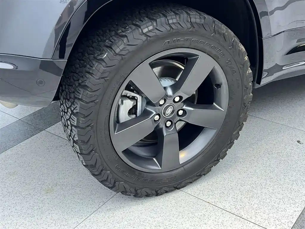 Land Rover Defender 2024 110 3.0T P400 X-DYNAMIC HSE фото 11
