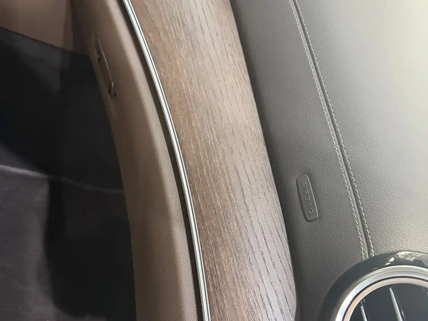 Mercedes-Benz E-Class 2023 E 300 L Fashion фото 13