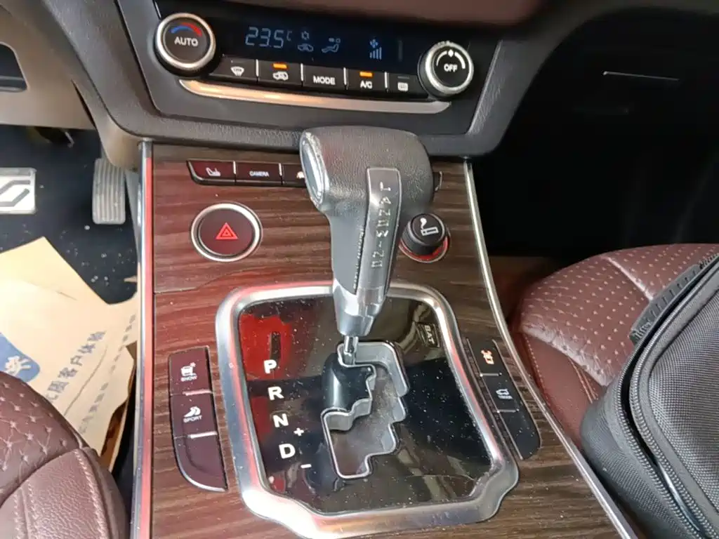 Landwind X7 2017 2015 2.0T Panorama Premium