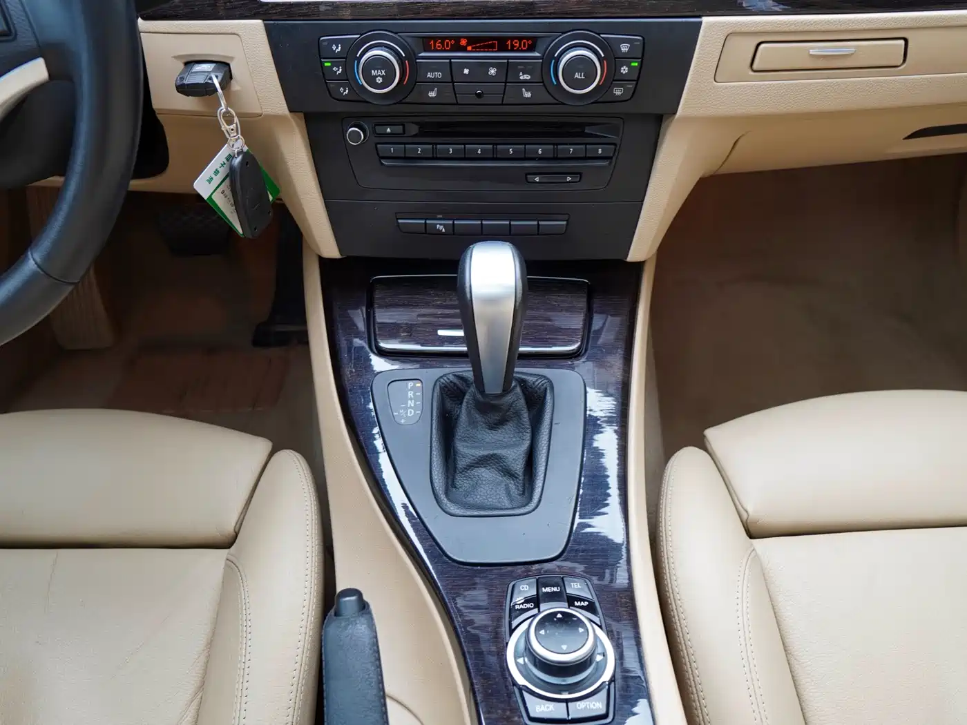 Фото 10 - BMW 3 Series