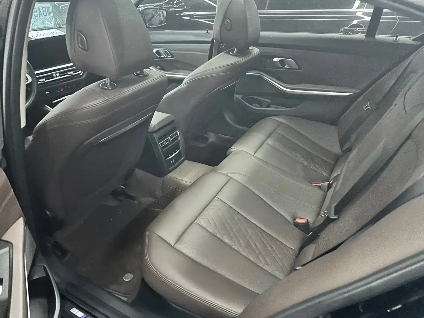BMW 3 Series 2023 325Li M Sport Black Night Package фото 3