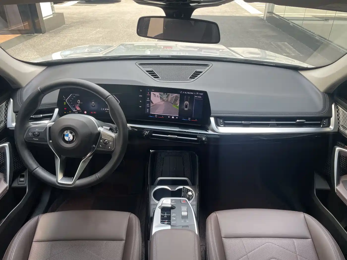 BMW X1 2023 sDrive25Li X Design Package фото 5
