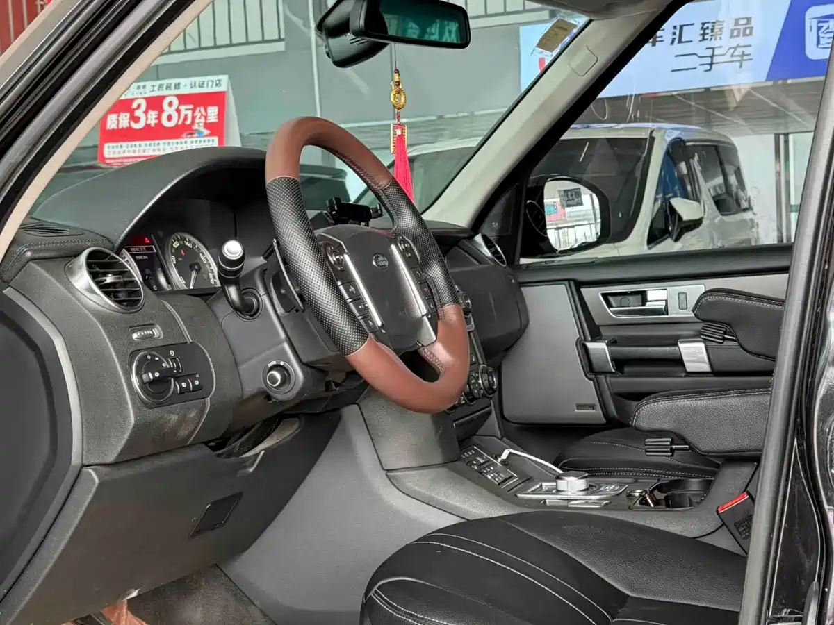 Land Rover Discovery 2016 3.0 SC V6 HSE фото 5