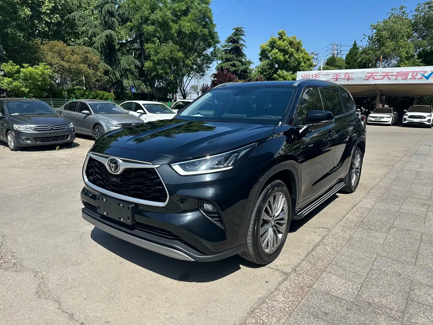 Toyota Highlander 2024 2.5L Smart Hybrid 4WD Luxury 7-seater