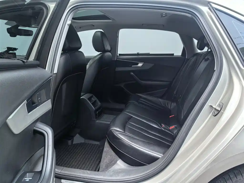 Audi A4L 2018 30th Anniversary 40 TFSI Progressive фото 12