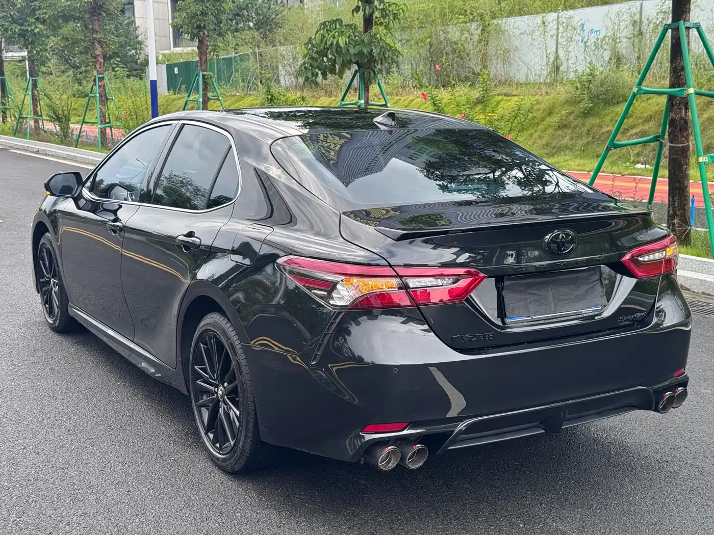Фото 11 - Toyota Camry