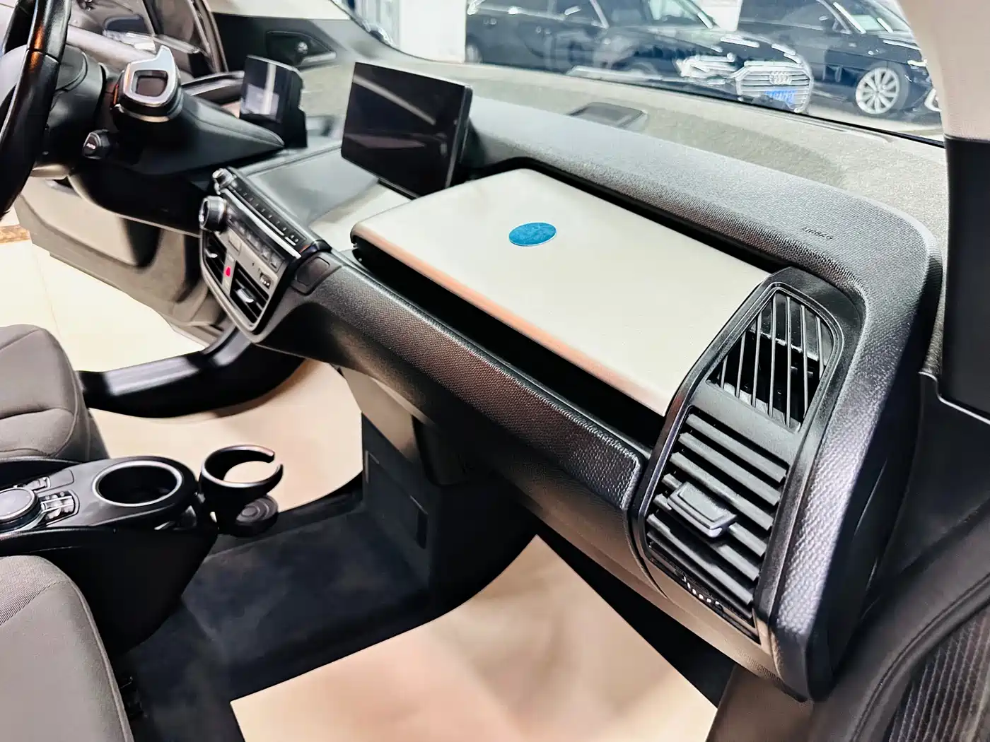 Фото 22 - BMW i3 (Import)