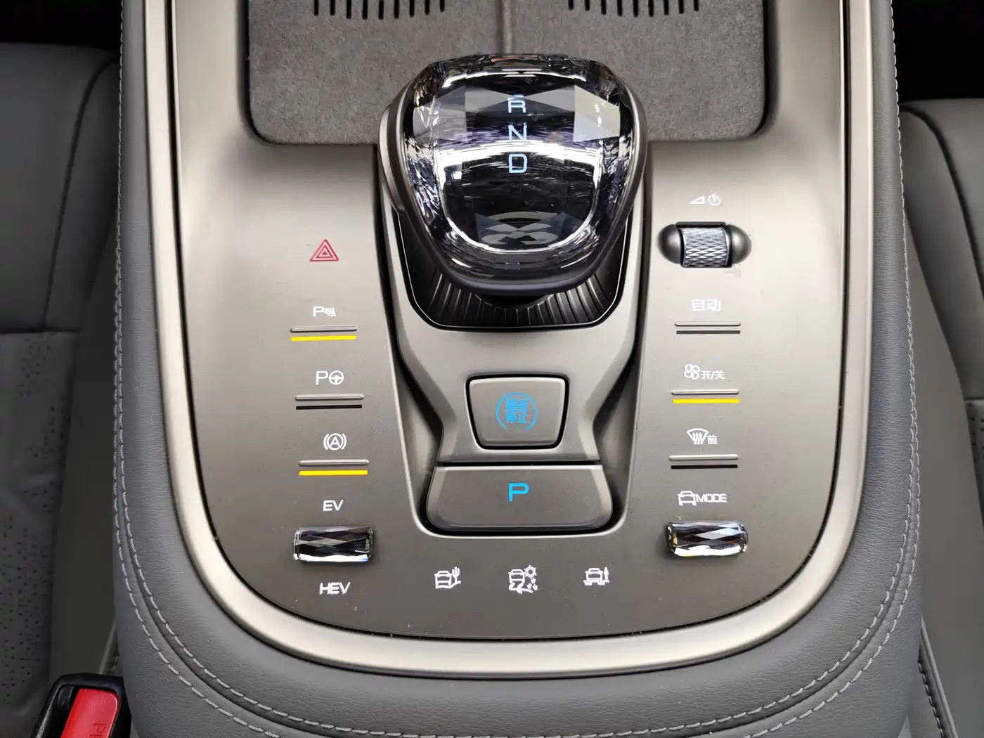 Denza N8 2023 2023 4WD Super Hybrid Flagship 6-seater