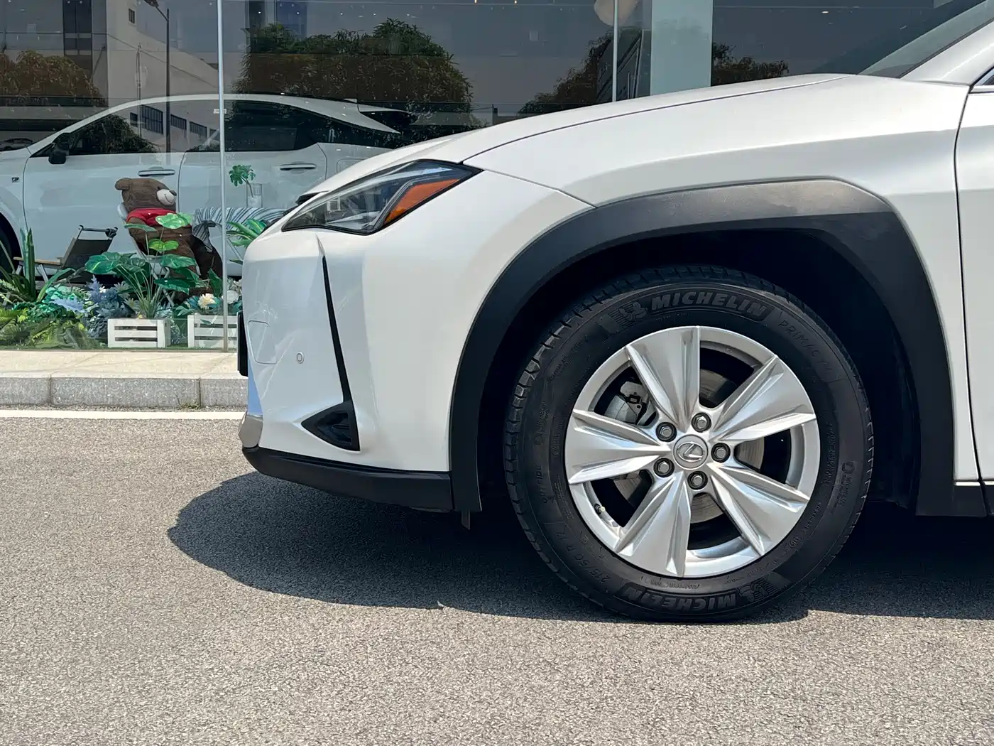 Lexus UX 2020 260h Explore Cool Edition фото 11