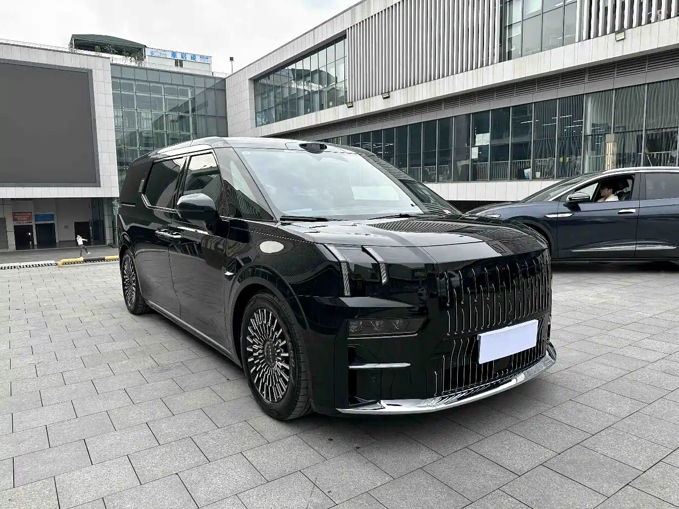 ZEEKR EXTREME KRYPTON 009