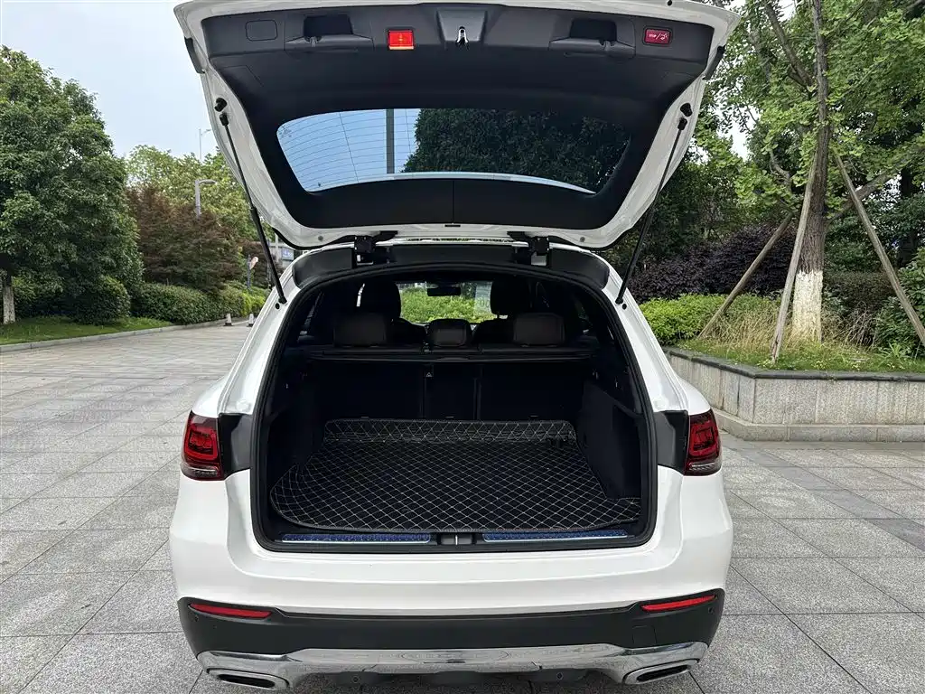 Mercedes-Benz GLC 2021 GLC 260 L 4MATIC Sporty фото 10