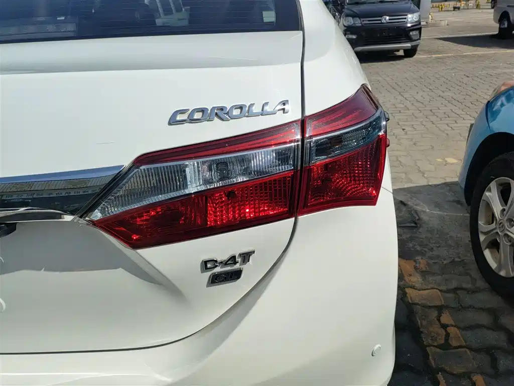 Toyota Corolla 2018 1.2T S-CVT GL Smart Edition фото 24