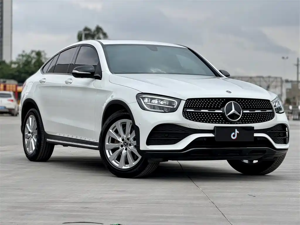 Mercedes-Benz GLC Coupe 2020 GLC 260 4MATIC Coupe SUV фото 15
