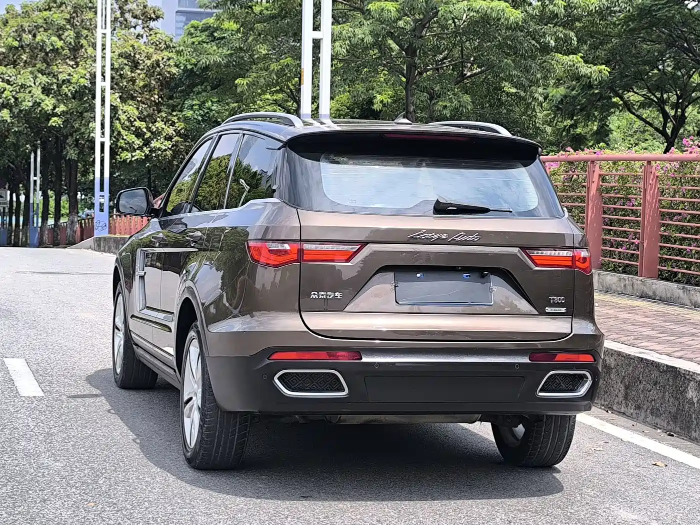 Zotye T800 2019 2018 2.0T Automatic Premium Smart Connection 7-seater