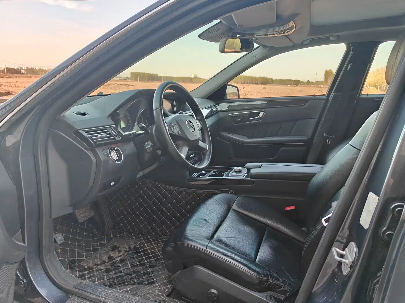 Mercedes-Benz E-Class 2011 E 300 L Fashion Premium фото 7