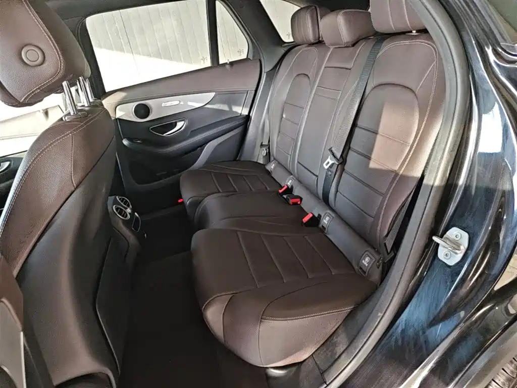 Mercedes-Benz GLC 2020 Facelift GLC 260 L 4MATIC Dynamic фото 17
