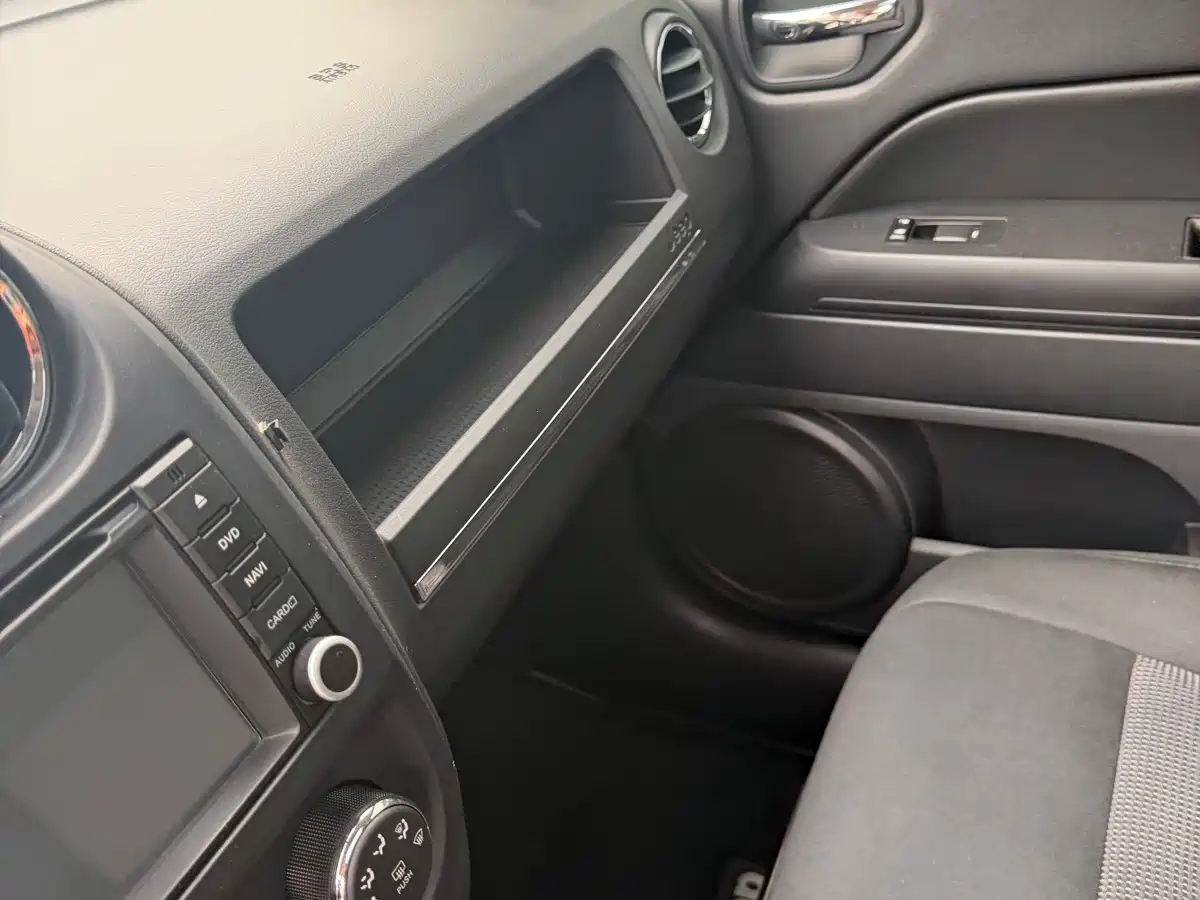 Jeep Compass (Import) 2013 2013 2.0L FWD Luxury