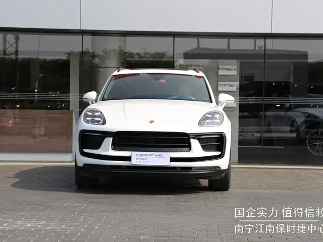 Porsche Macan 2024 Macan 2.0T — фото 2