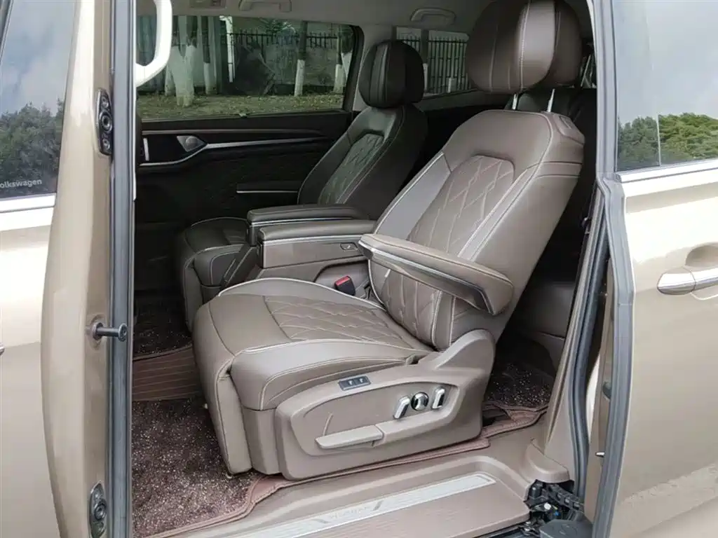 Volkswagen Viloran 2020 380TSI Premium фото 17