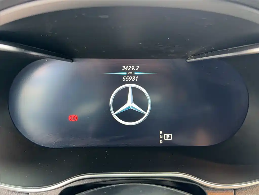 Mercedes-Benz GLC Coupe 2020 GLC 260 4MATIC Coupe SUV фото 3