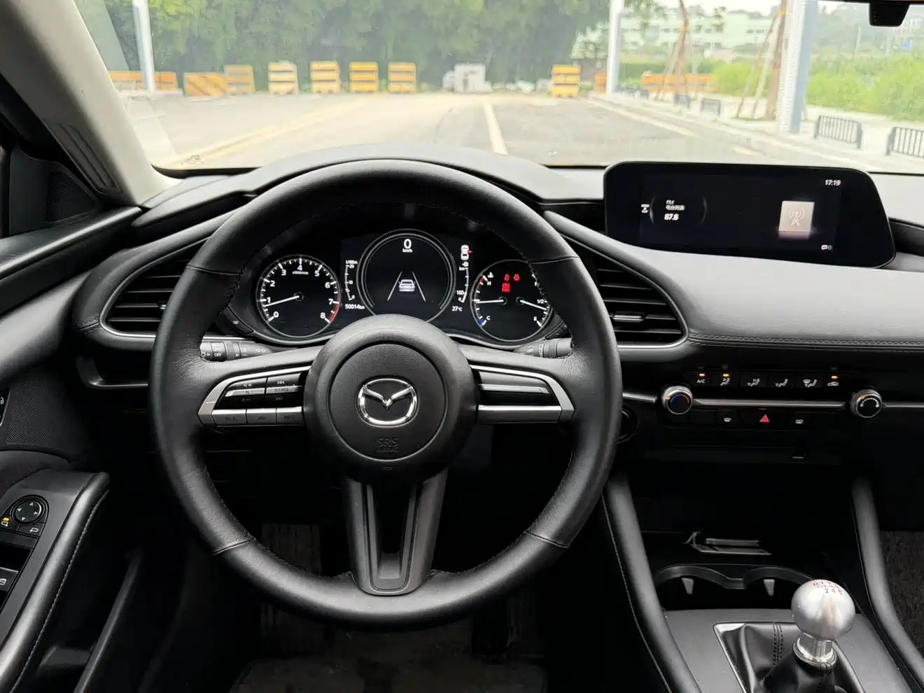 Mazda Mazda3 Axela 2021 1.5L Manual Quality & Beauty фото 14