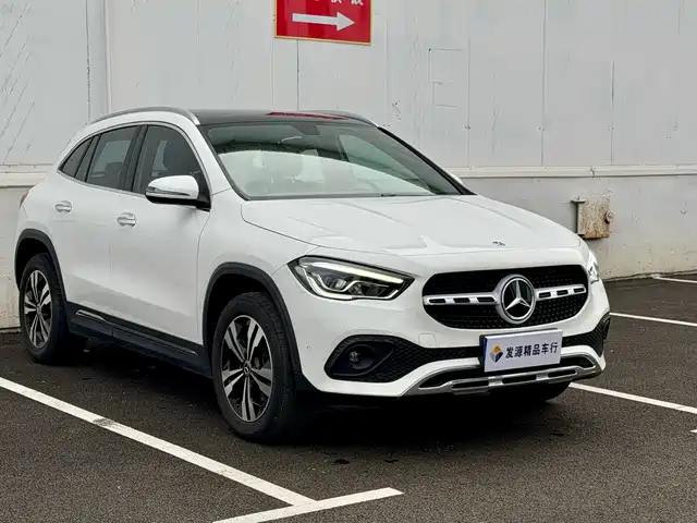 Mercedes-Benz GLA 2021