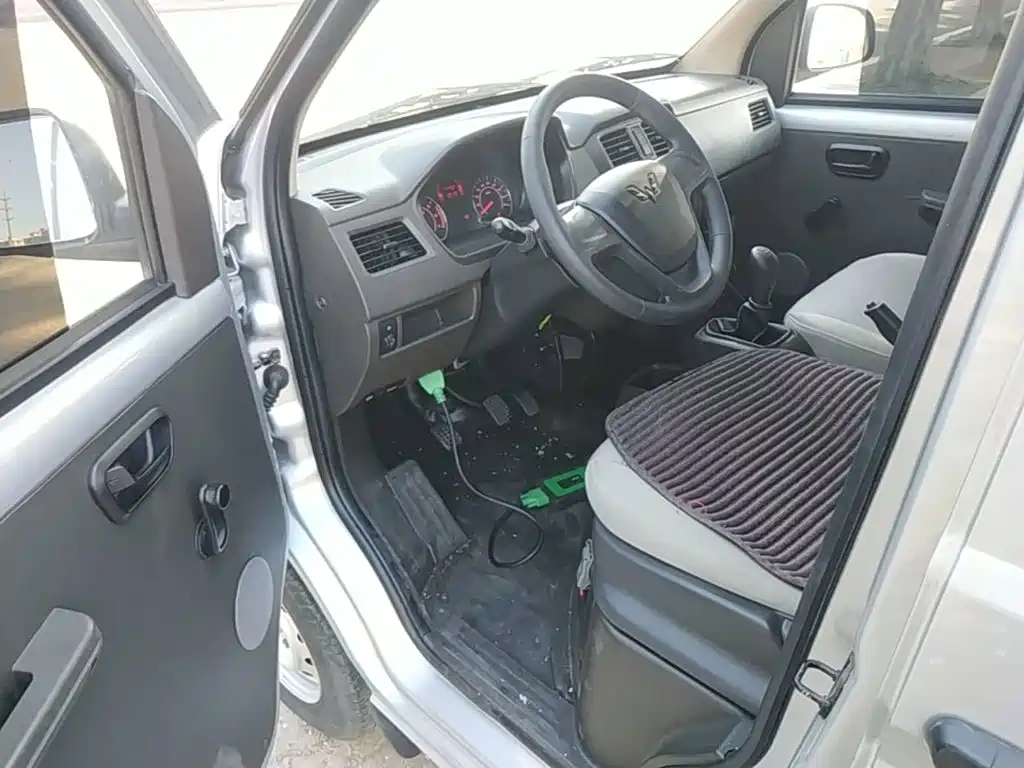 Wuling Motors Wuling Rongguang S 2023 2023 1.5L Basic Sealed Window Van 2-seater