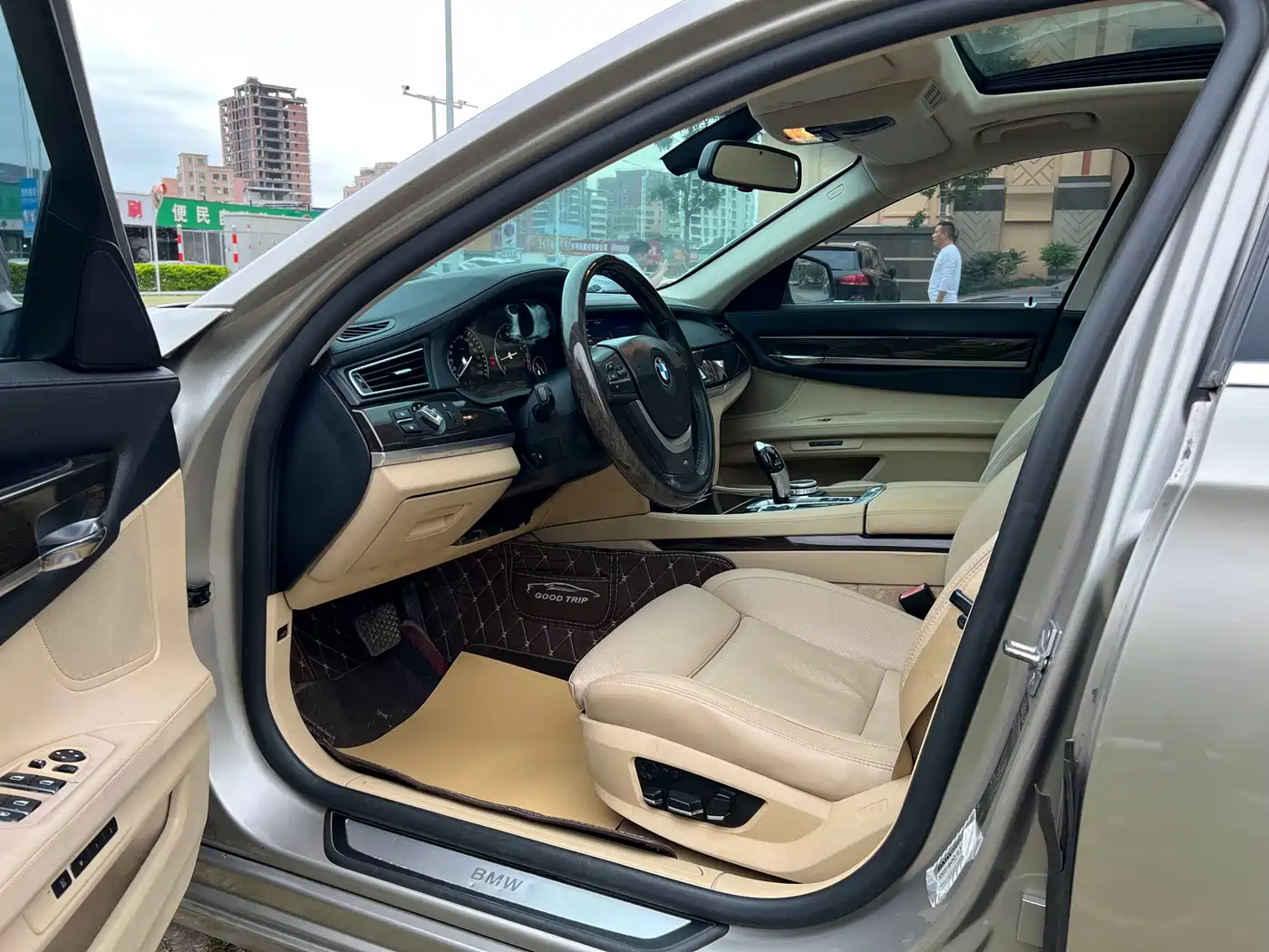 BMW 7 Series 2011 730Li Elegance фото 11