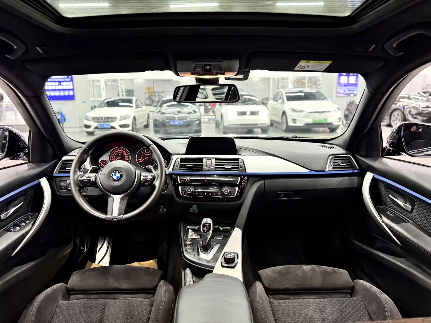 BMW 3 Series 2017 320i M Sport фото 11