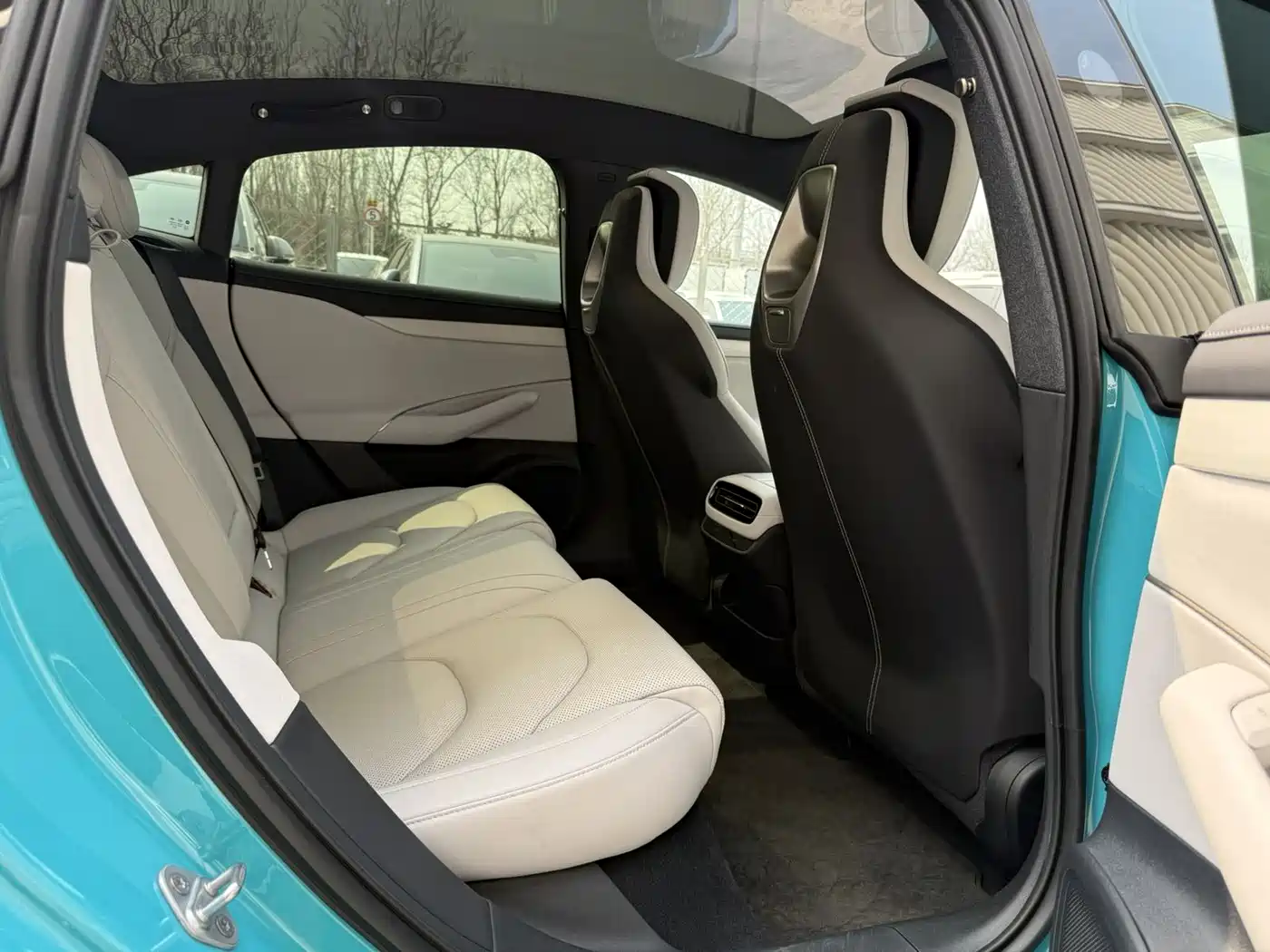 XIAOMI CAR XIAOMI SU7