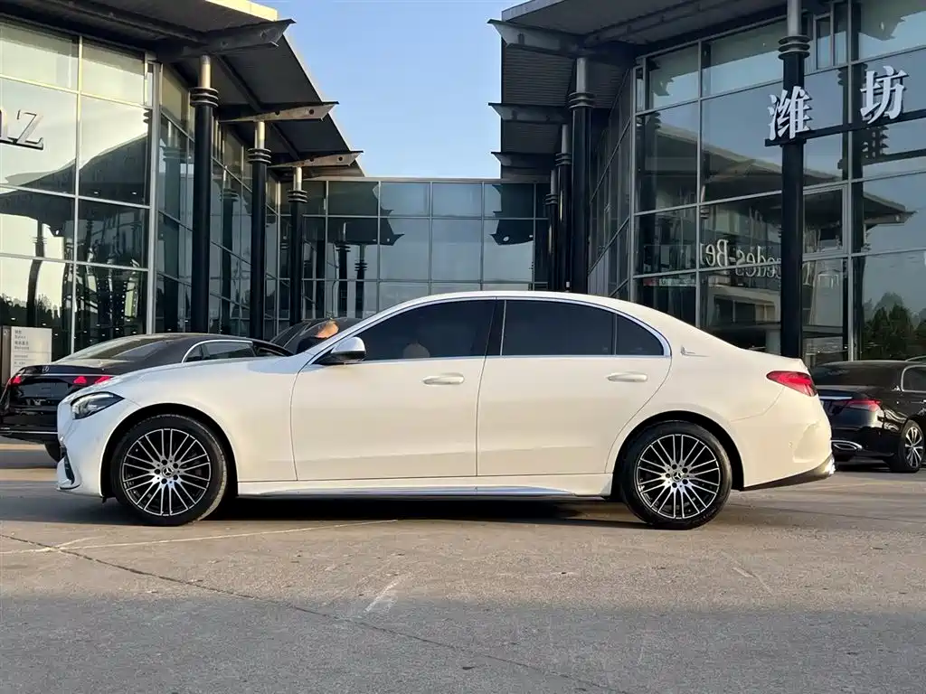 Mercedes-Benz C-Class 2022 C 260 L Sport Edition фото 3