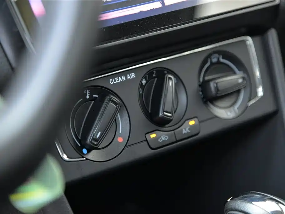 Volkswagen Polo 2018 1.5L Auto Comfort фото 9