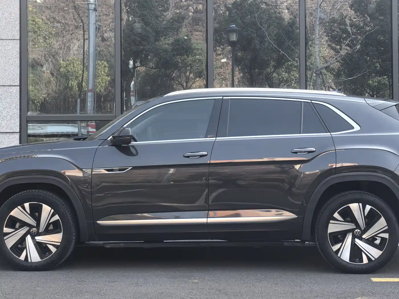 Volkswagen Teramont 2021 Teramont X 380TSI 4WD Premium Luxury Edition фото 7