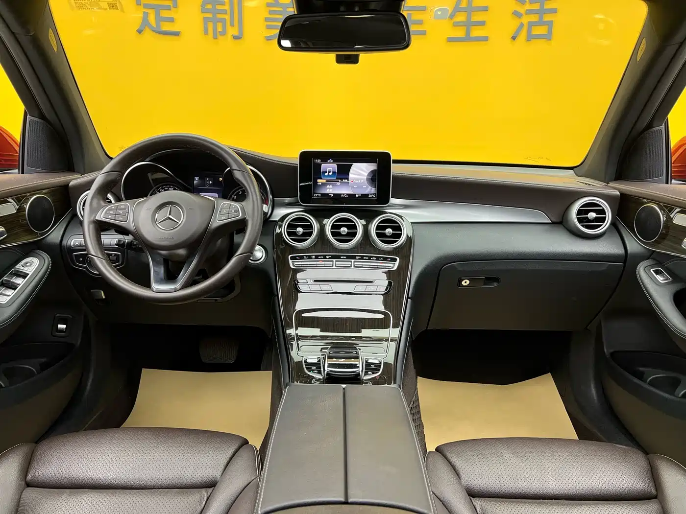 Mercedes-Benz GLC 2019 GLC 260 4MATIC Luxury фото 9