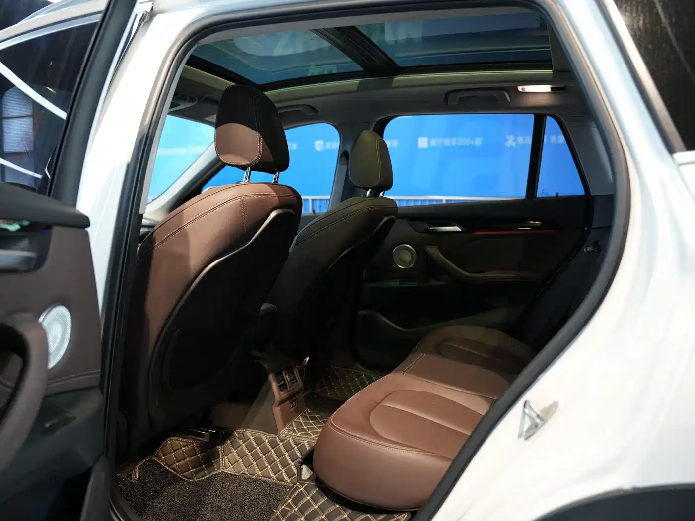 BMW X1 2022 sDrive25Li Leading фото 8