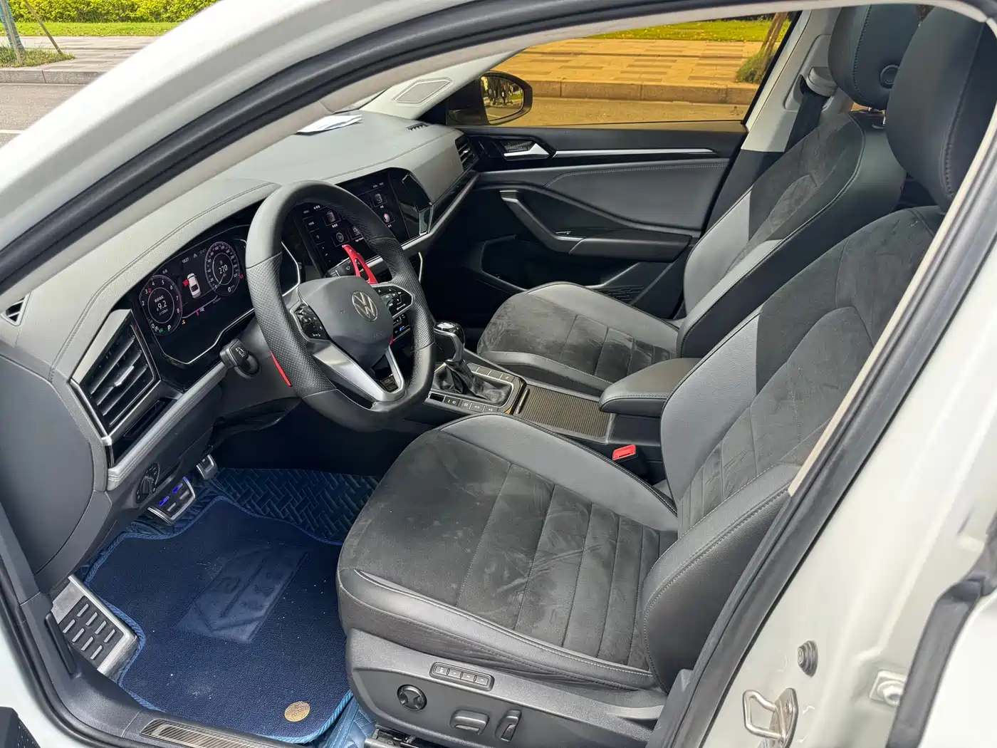 Volkswagen Sagitar 2021 280TSI DSG Flagship Smart Connect Edition фото 4