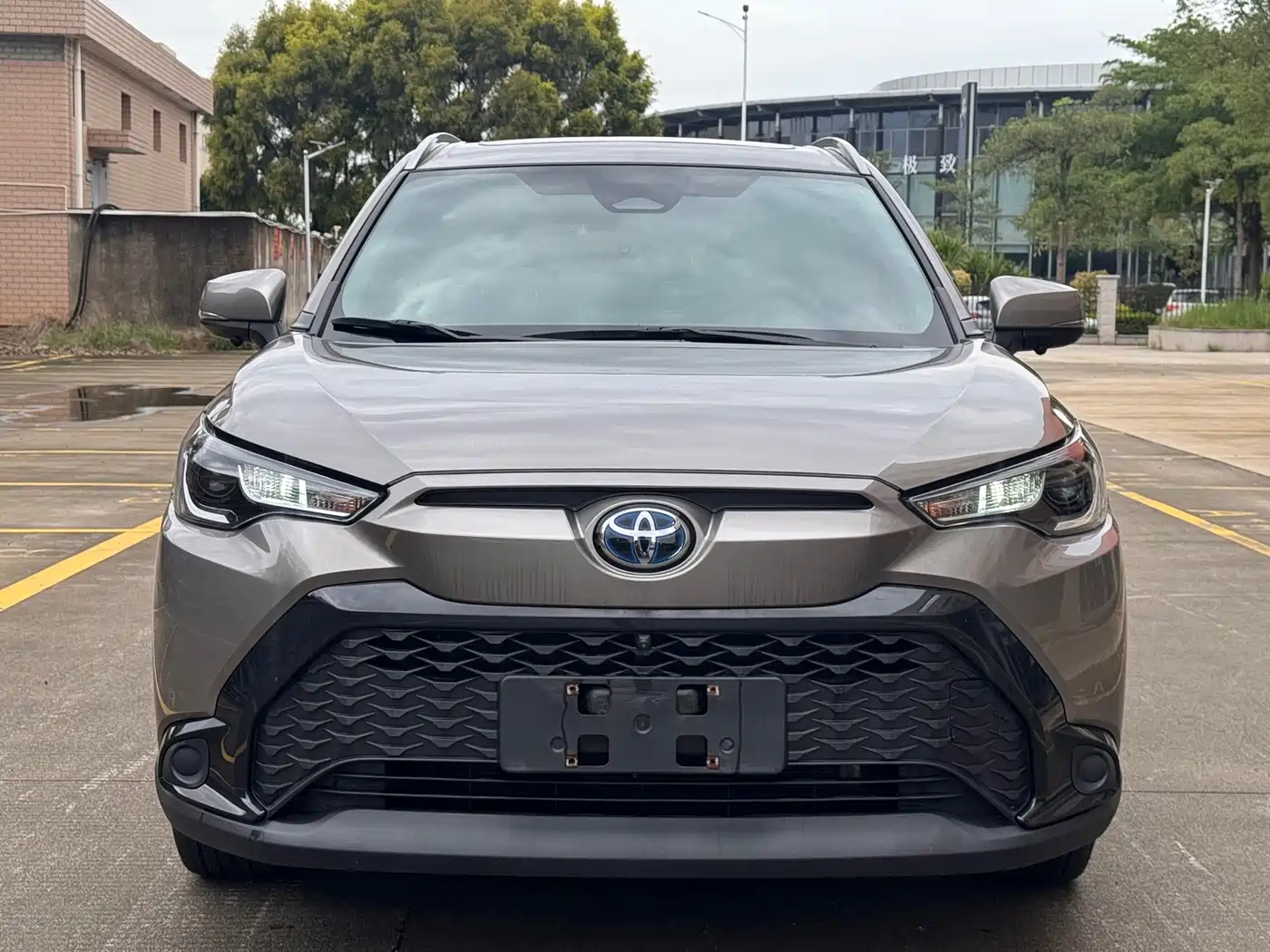 Toyota Frontlander 2023 2.0L Smart Hybrid Dual Engine Leading Edition фото 2
