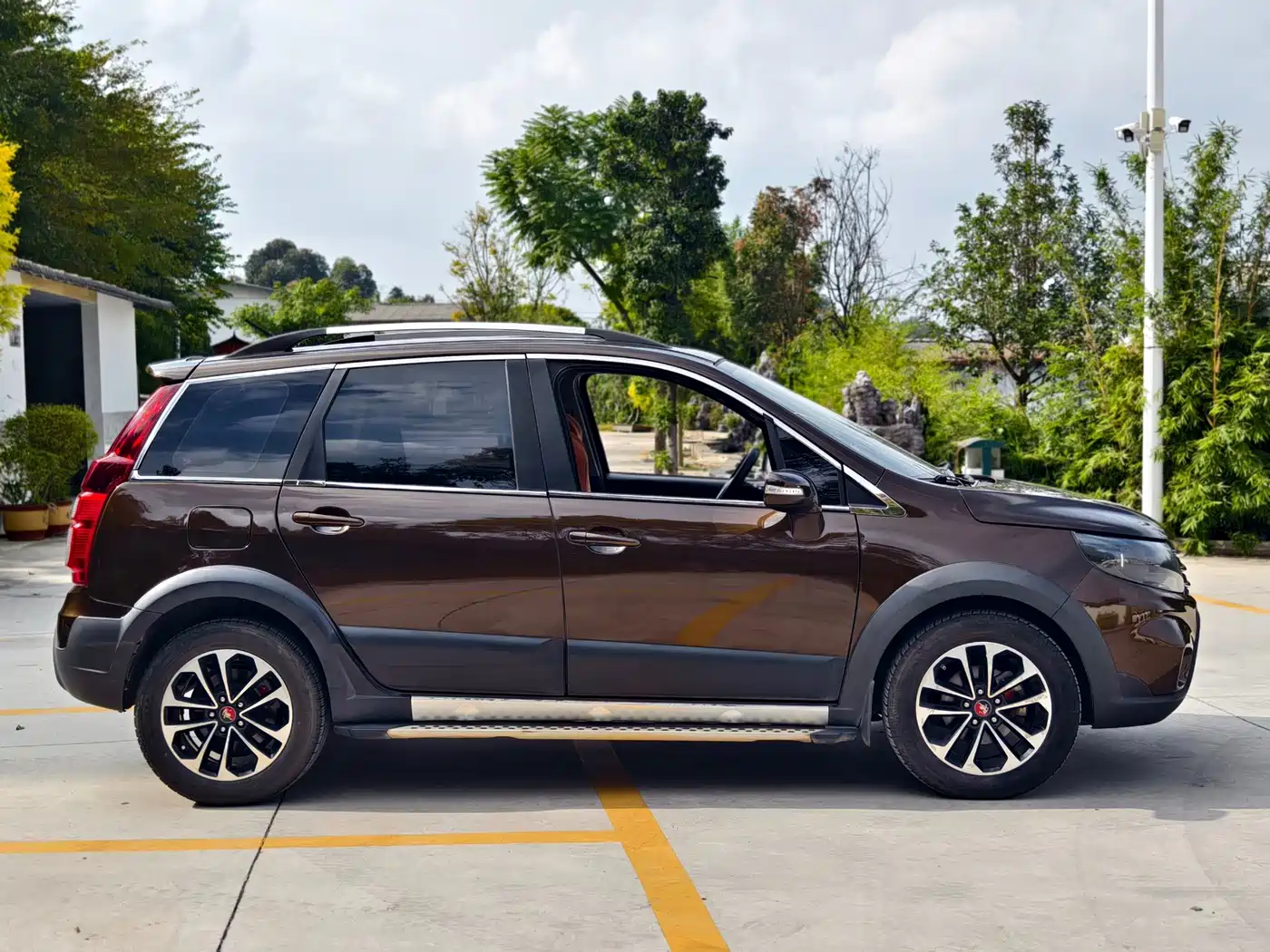 Dongfeng Fengxing Jingyi X5 2014 2013 1.8T Manual Exclusive Model