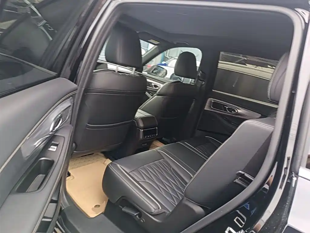 GAC Trumpchi Trumpchi GS8 2022 Pilot Series 2.0TGDI 2WD Luxury Smart Connect Edition (7-Seater) фото 16