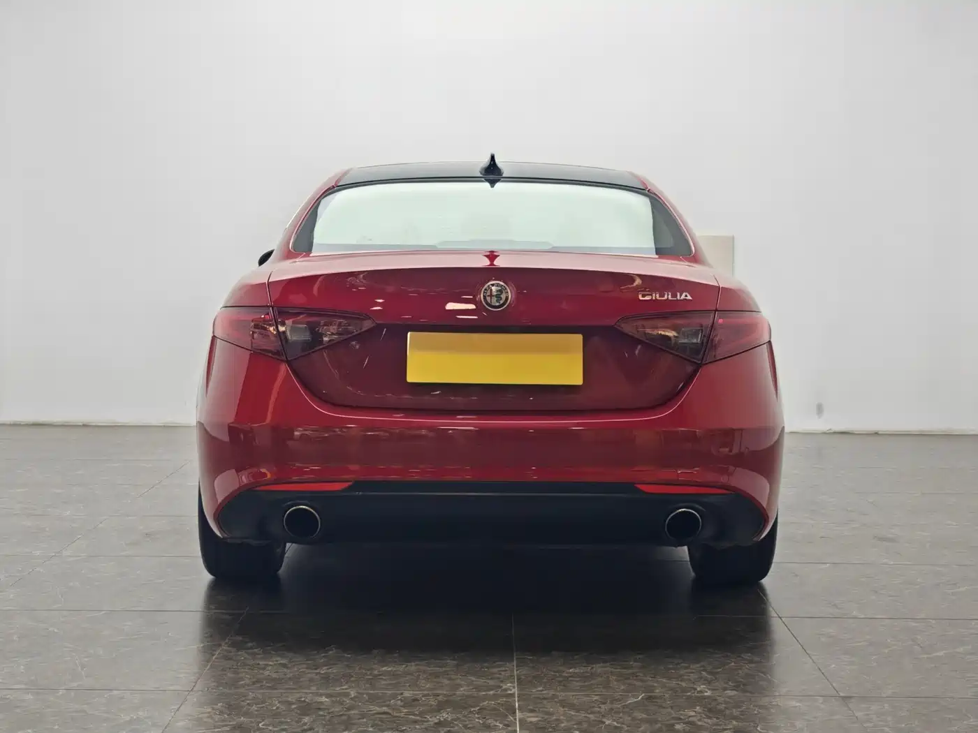 Alfa Romeo Giulia 2019 2017 2.0T 280HP Luxury Edition