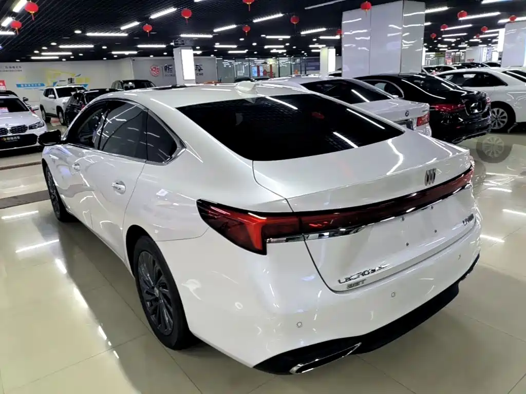 2025 Buick LaCrosse