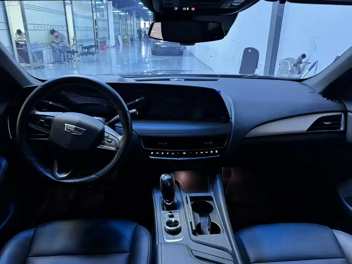 Cadillac CT5 2024 28T Platinum Edition фото 15