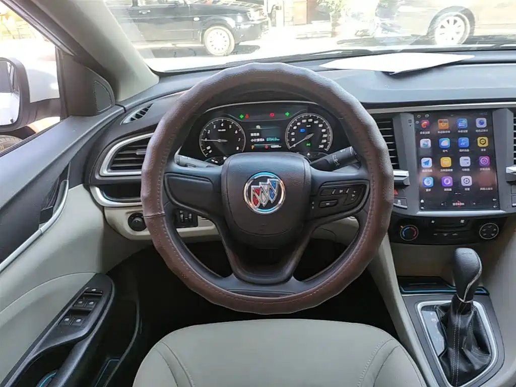 Buick Excelle 2015 18T Dual-Clutch Elite фото 11