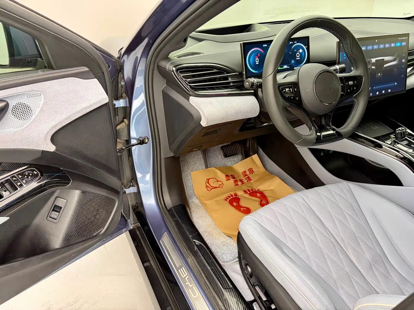 BYD Seal 2023 Champion Edition 700km Performance фото 10