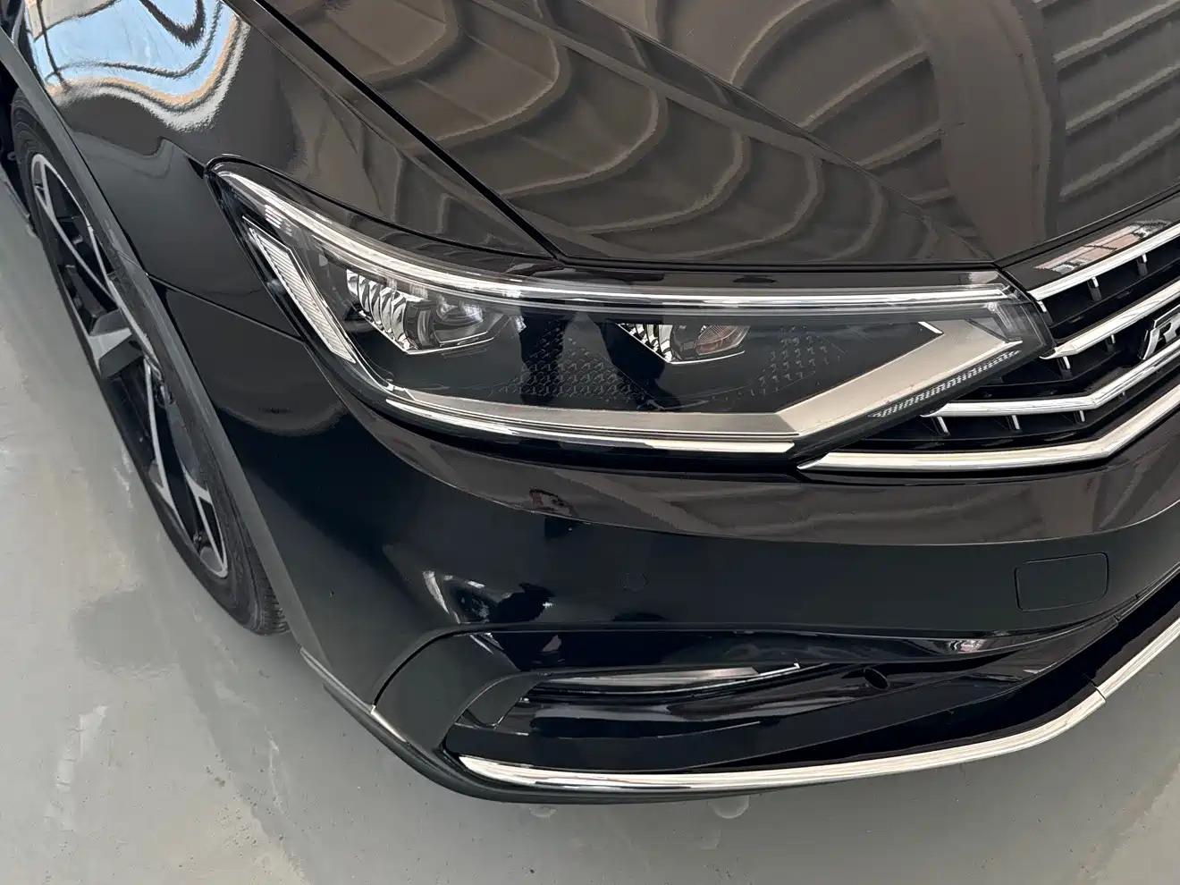 Volkswagen Magotan 2025 Facelift Public Edition 330TSI DSG Luxury фото 10