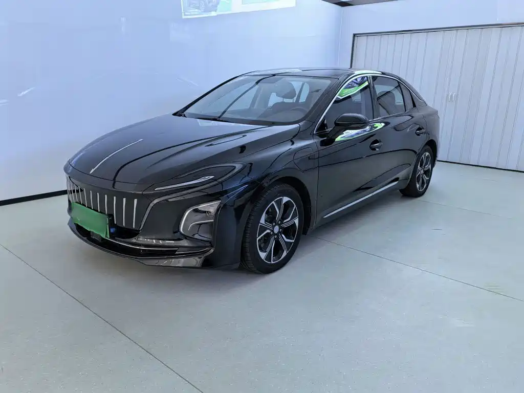 Hongqi E-QM5 2023