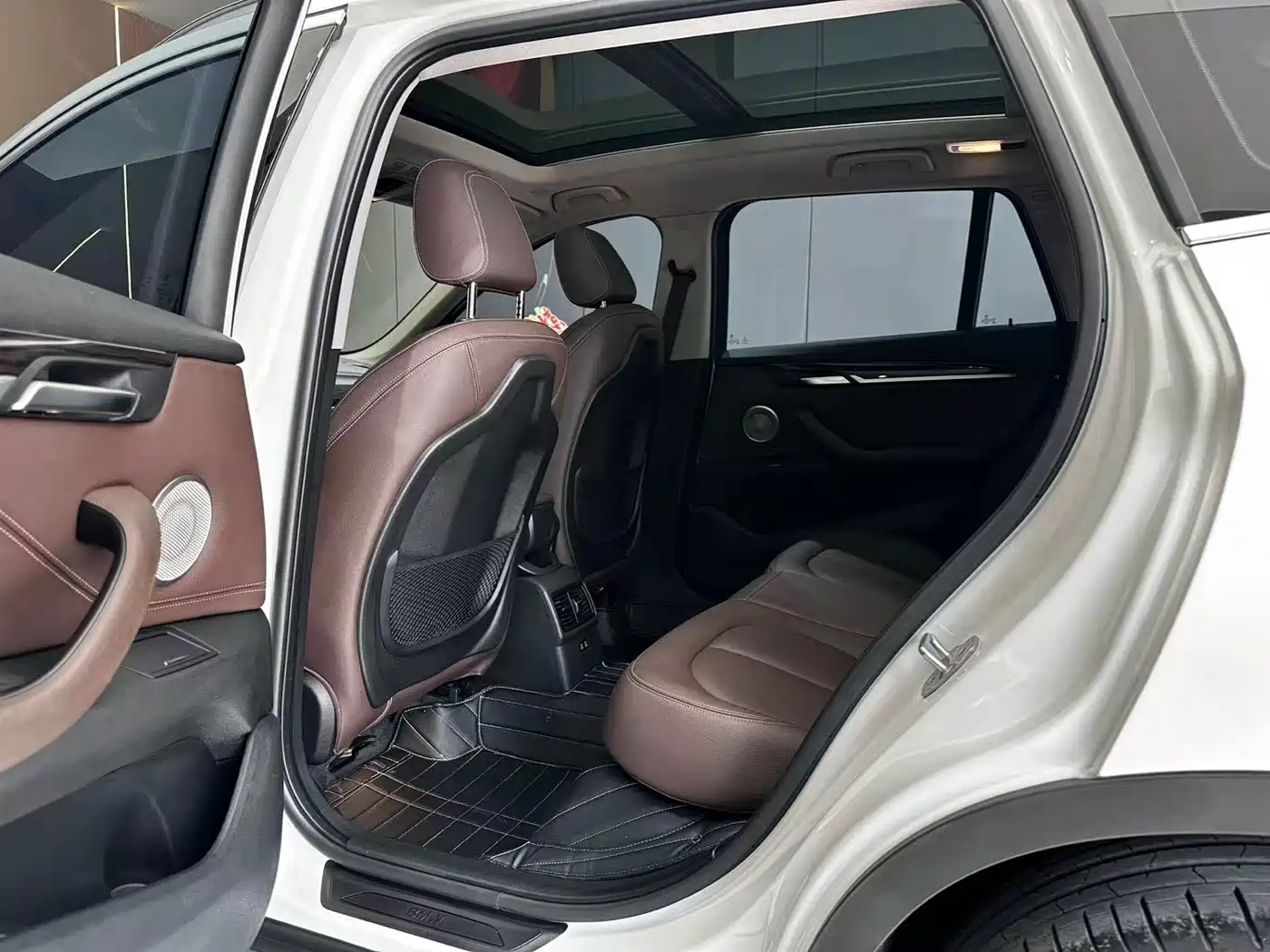 BMW X1 2021 xDrive25Li Exclusive фото 10